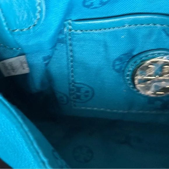 Tory Burch Marion Crossbody Bag - Picture 10 of 11